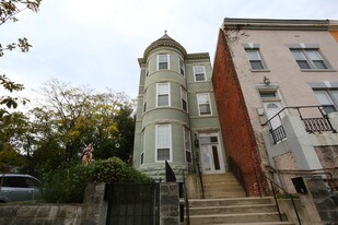 2002 4th St NE in Washington, DC - Building Photo