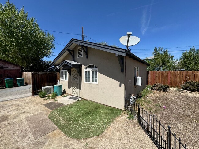 311 5th St-Unit -311 5th Street (Back Unit) in Sparks, NV - Building Photo - Building Photo