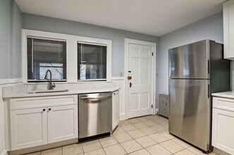 22 Weston Ave in Braintree, MA - Building Photo - Building Photo