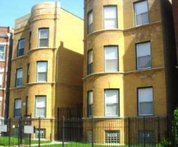 property at 5733 S Calumet Ave