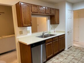 1417 Quail Crest Dr in Garland, TX - Building Photo - Building Photo