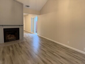 5497 E Knoll Dr in Fair Oaks, CA - Building Photo - Building Photo