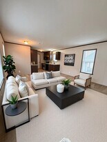 21 Maynard Cir in Oxford, MI - Building Photo