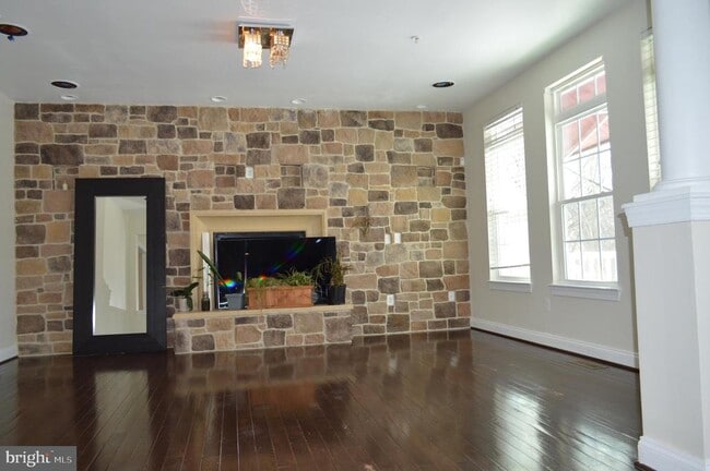 4967 Windpower Way in Ellicott City, MD - Building Photo - Building Photo