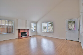 4224 Kingspark Dr in San Jose, CA - Building Photo - Building Photo