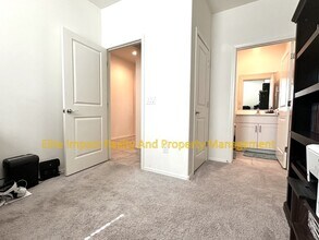 7140 S Via Gaucho Viejo in Tucson, AZ - Building Photo - Building Photo