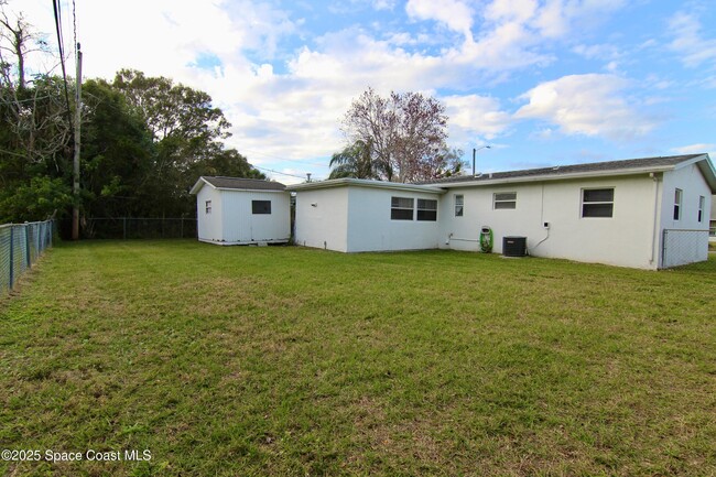 309 W Rutgers St in Melbourne, FL - Building Photo - Building Photo