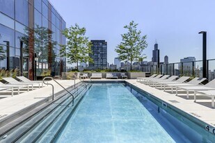 201 N May St in Chicago, IL - Building Photo