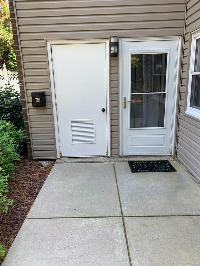 2908 State Hill Rd in Wyomissing, PA - Building Photo - Building Photo