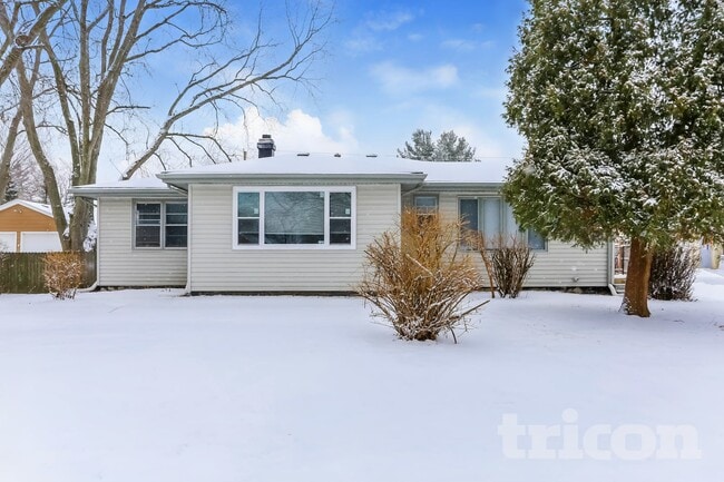 property at 2414 Garden St