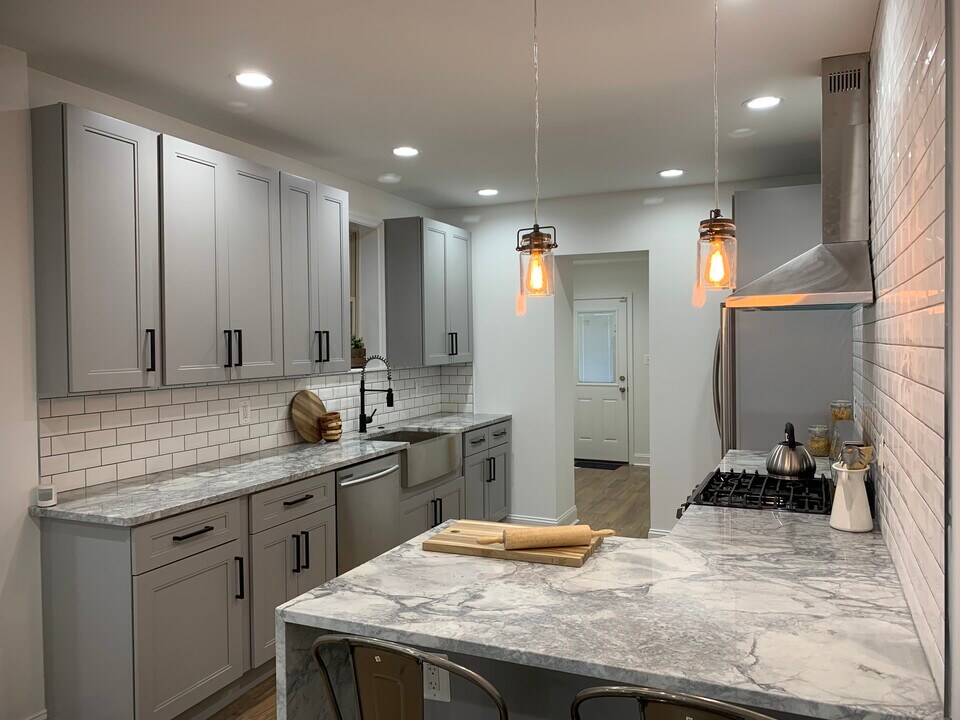 2309 Mifflin St in Philadelphia, PA - Building Photo