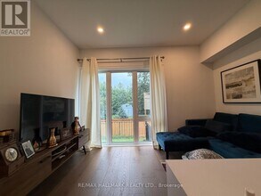 14 Persica St in Richmond Hill, ON - Building Photo - Building Photo