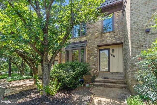 2983 Borge St in Oakton, VA - Building Photo - Building Photo