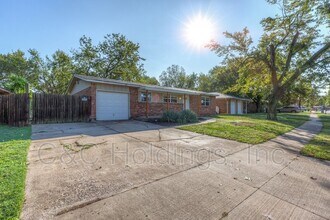 2427 S 126th E Ave in Tulsa, OK - Building Photo - Building Photo