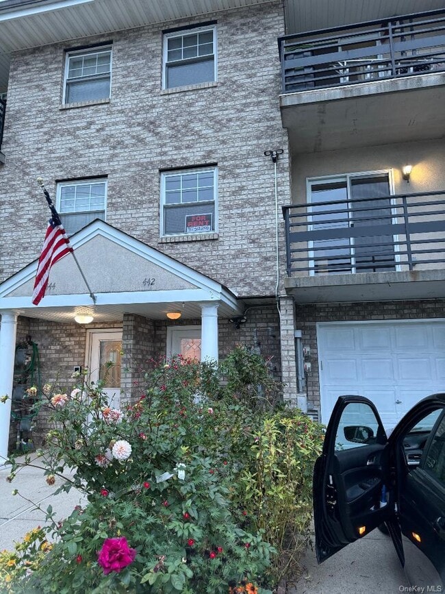 property at 442 Sapphire St