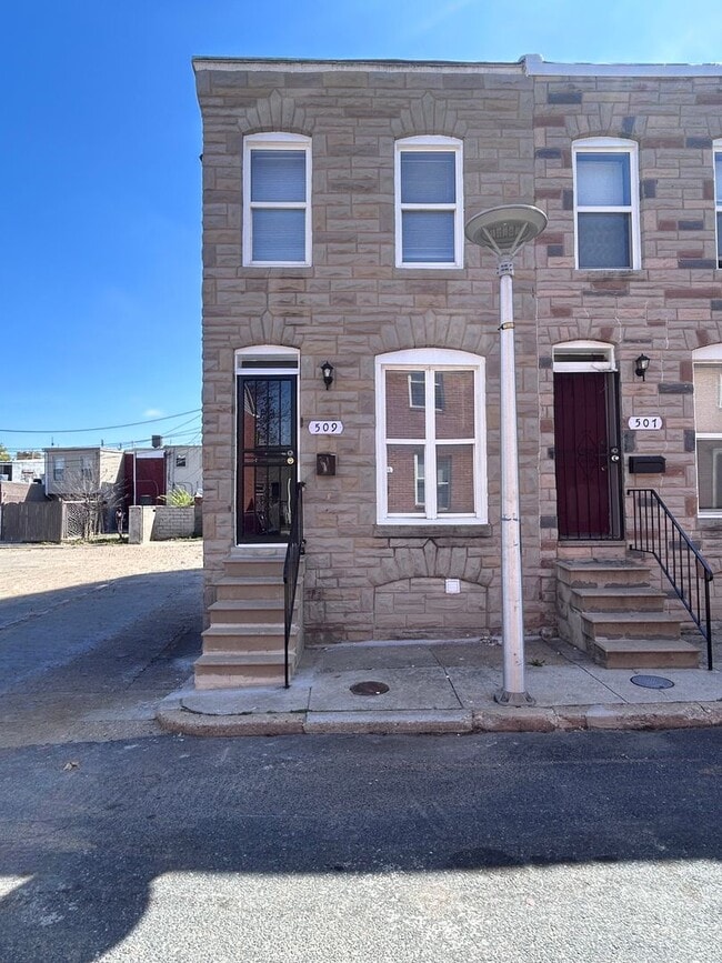 property at 509 N Bradford St