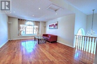 10 Whistler Ct in Markham, ON - Building Photo - Building Photo