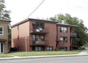 107 Glen Rush Blvd in Toronto, ON - Building Photo - Building Photo