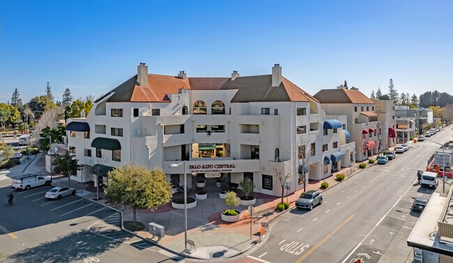 101-161 S California Ave in Palo Alto, CA - Building Photo - Building Photo