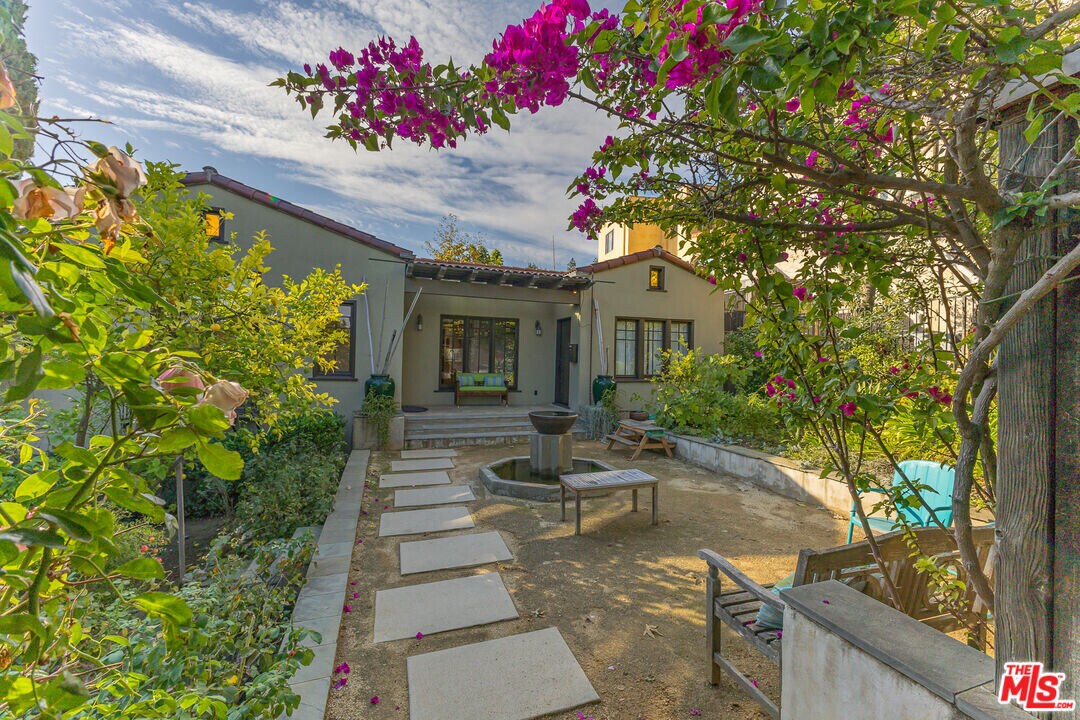 3234 Ettrick St in Los Angeles, CA - Building Photo