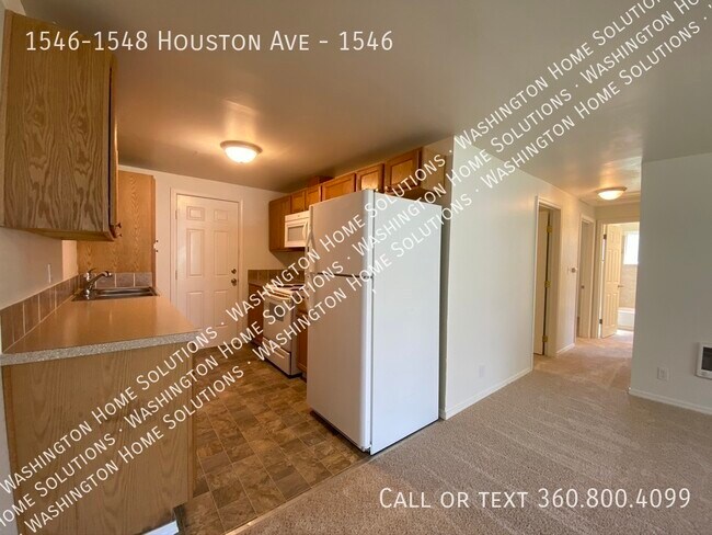 property at 1546-1548 Houston Ave