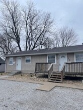 123 6th St W, Unit 115 in Milan, IL - Building Photo - Building Photo
