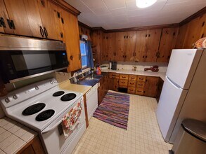 37 Bennoch Rd in Orono, ME - Building Photo - Building Photo