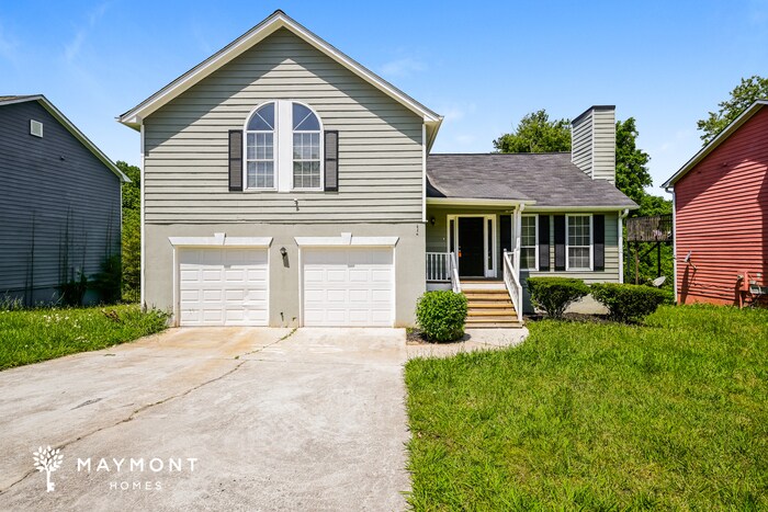 3785 River Lake Shore in Ellenwood, GA - Building Photo