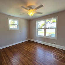 Cozy Apartment in Tillsonburg!! in Tillsonburg, ON - Building Photo - Building Photo