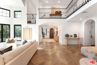 3764 Berry Dr in Los Angeles, CA - Building Photo - Building Photo