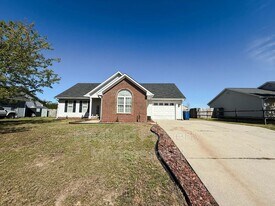 301 Buckeye Dr in Raeford, NC - Building Photo