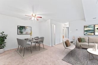 Autumn Crest in Columbia, MD - Building Photo - Building Photo