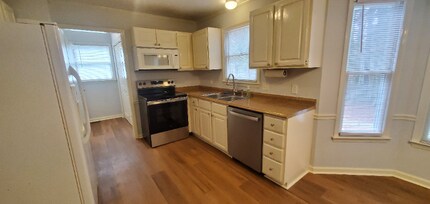 7325 N Thorncliff Pl in Raleigh, NC - Building Photo - Building Photo