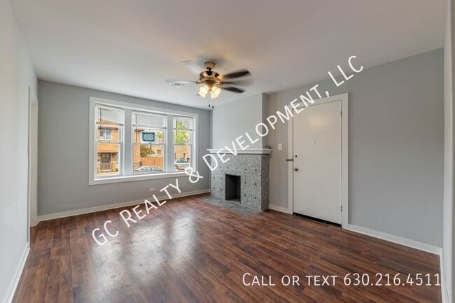 3515 S Lituanica Ave in Chicago, IL - Building Photo - Building Photo