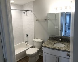 508 N Cass in Westmont, IL - Foto de edificio - Building Photo