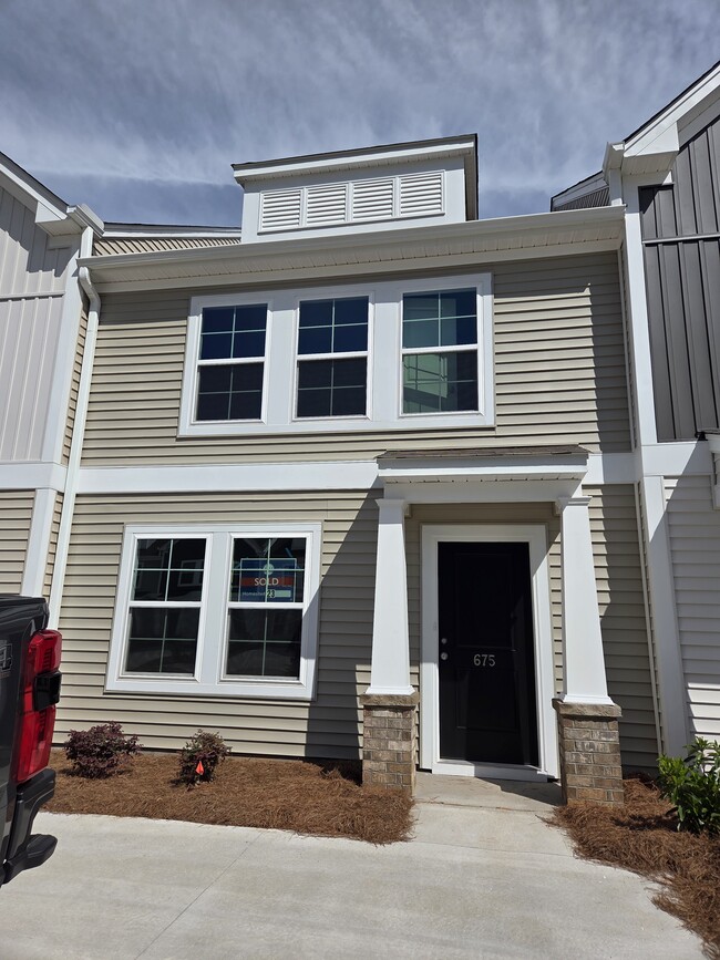 property at 675 Blossom Run