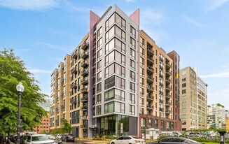 37 L St SE, Unit 701 in Washington, DC - Building Photo