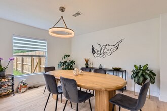 8800 Ficke Cove in Austin, TX - Building Photo - Building Photo