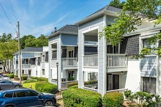 Rugby Valley in College Park, GA - Foto de edificio - Building Photo