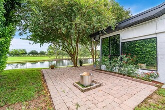 1389 Sawgrass Ct in Winter Park, FL - Foto de edificio - Building Photo