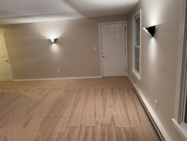 239 Old Farms Rd, Unit 7-B