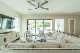 822 105th Ave N in Naples, FL - Building Photo - Building Photo