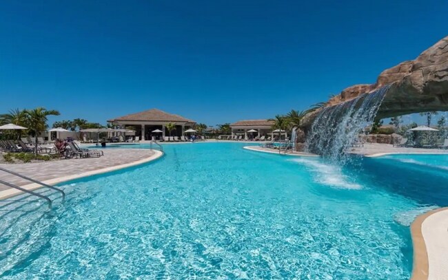 17006 Vardon Ter, Unit 204 in Bradenton, FL - Building Photo - Building Photo