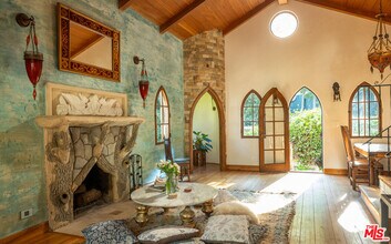 8978 Wonderland Ave in Los Angeles, CA - Building Photo - Building Photo