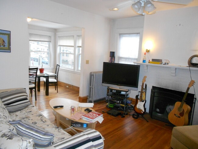 110 Winchester St, Unit 1 in Brookline, MA - Building Photo - Building Photo