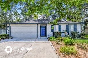 10927 Horse Track Dr E in Jacksonville, FL - Building Photo