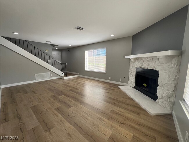 property at 2139 Pine Breeze Ln