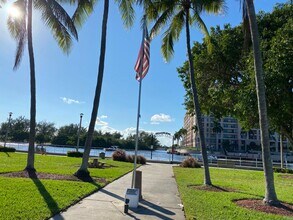 3212 NE 12th St in Pompano Beach, FL - Building Photo - Building Photo