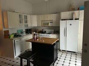4220 S Union Ave, Unit 2 - second floor in Chicago, IL - Building Photo - Building Photo