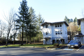 Fern Ridge in Olympia, WA - Building Photo - Building Photo